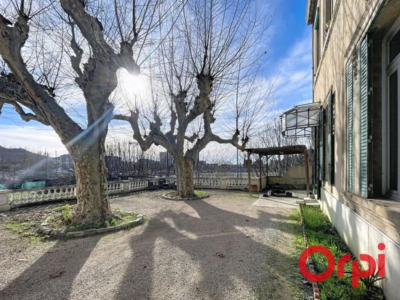 Appartement - 118 m² - 4 pièces