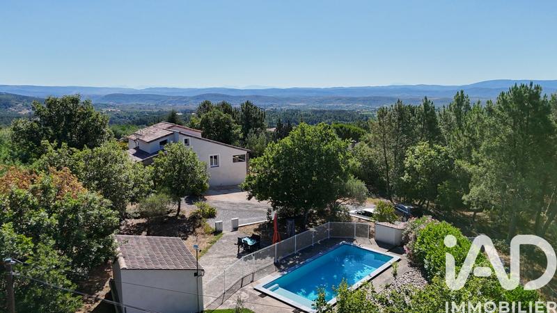 Maison - 136 m² - 5 pièces