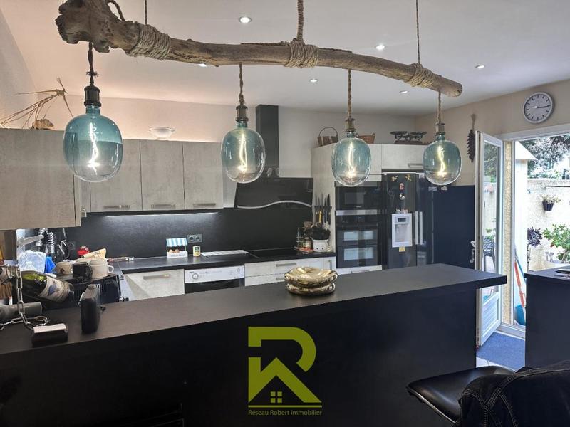 Appartement - 164 m² - 4 pièces