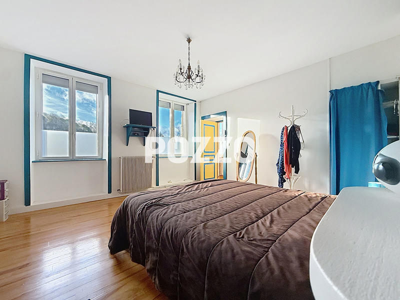 Maison - 190 m² - 6 pièces