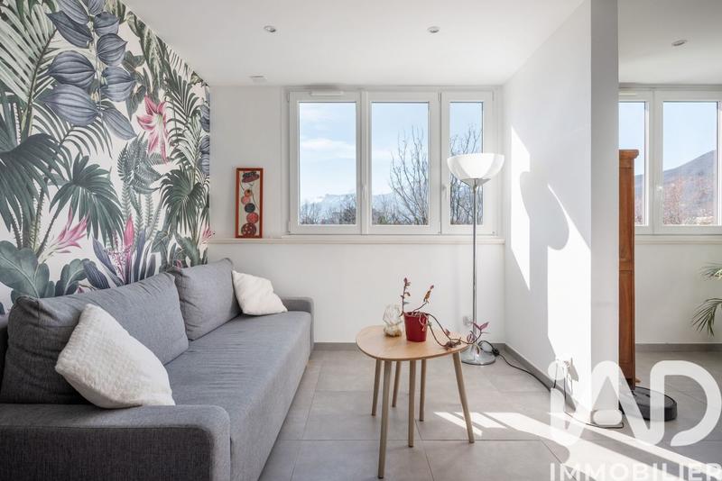 Appartement - 94 m² - 5 pièces