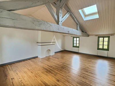 Appartement - 84 m² - 3 pièces