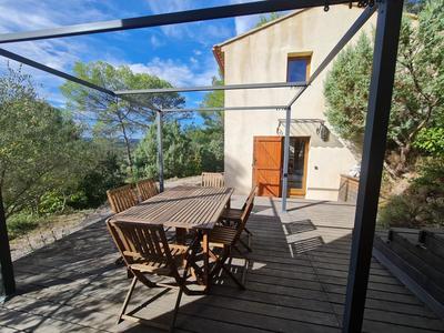 Maison - 280 m² - 8 pièces