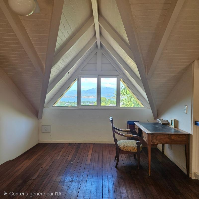 Maison - 221 m² - 8 pièces