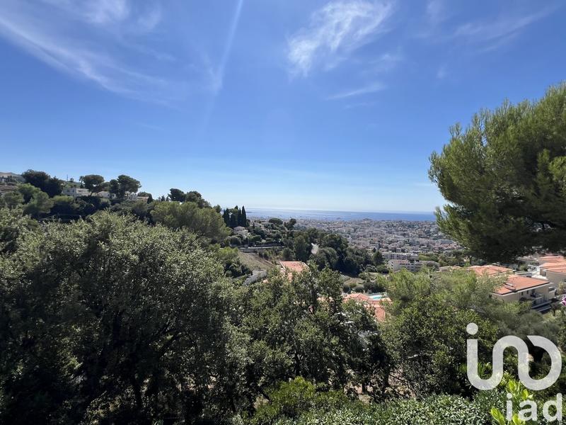 Appartement - 90 m² - 3 pièces