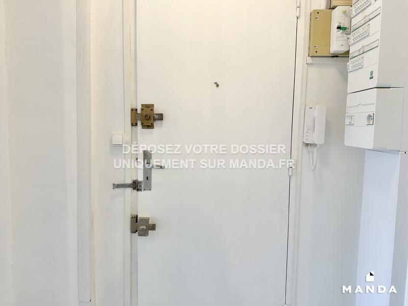 Chambre - 9 m² - 4 pièces