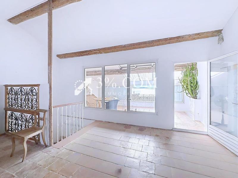 Maison - 215 m² - 8 pièces