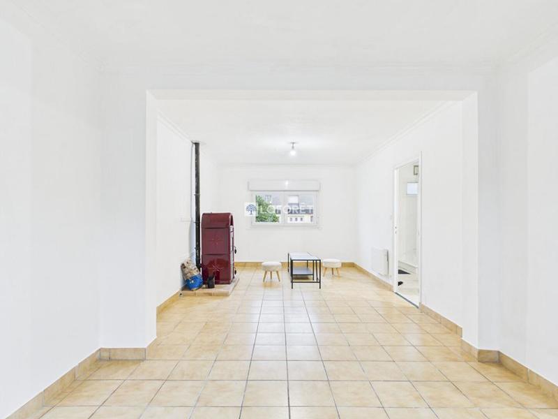 Maison - 92 m² - 6 pièces