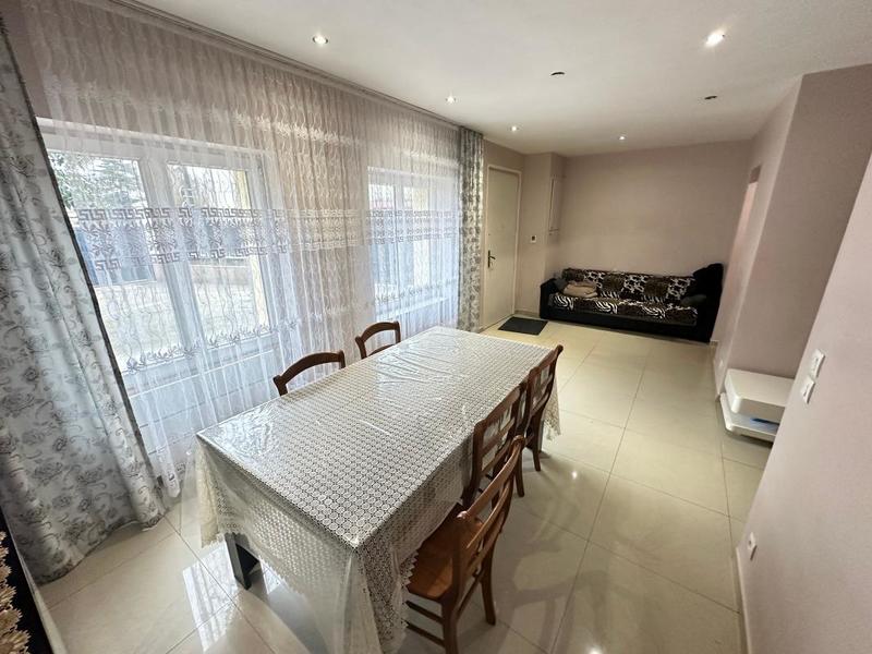 Maison - 84 m² - 6 pièces