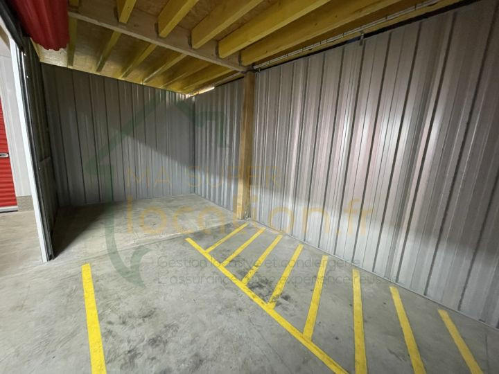 Parking / Garage - 36 m²