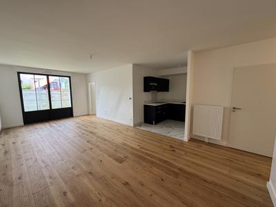 Maison contemporaine - 82 m² - 4 pièces