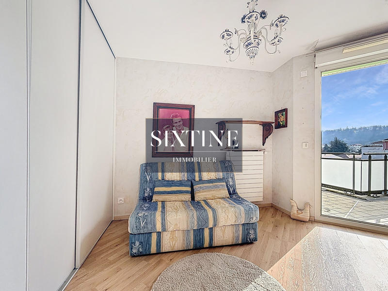 Appartement - 107 m² - 4 pièces