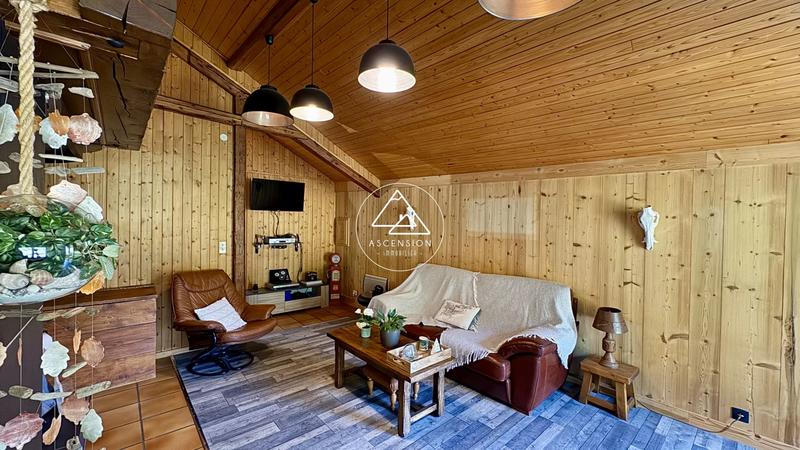 Châlet - 152 m² - 5 pièces