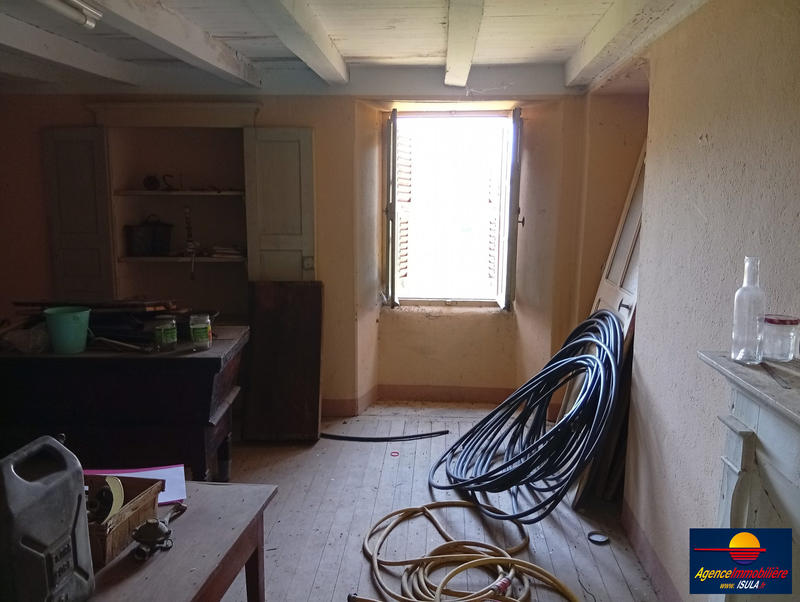 Maison - 166 m² - 12 pièces