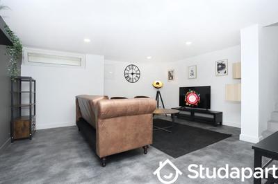 Chambre - 13 m² - 1 pièce