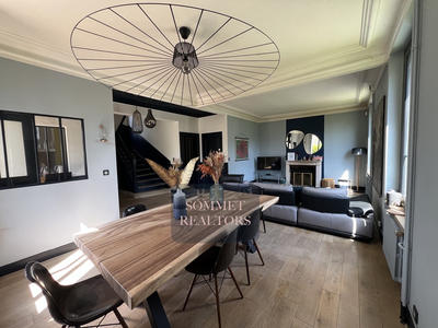 Propriété - 155 m² - 8 pièces