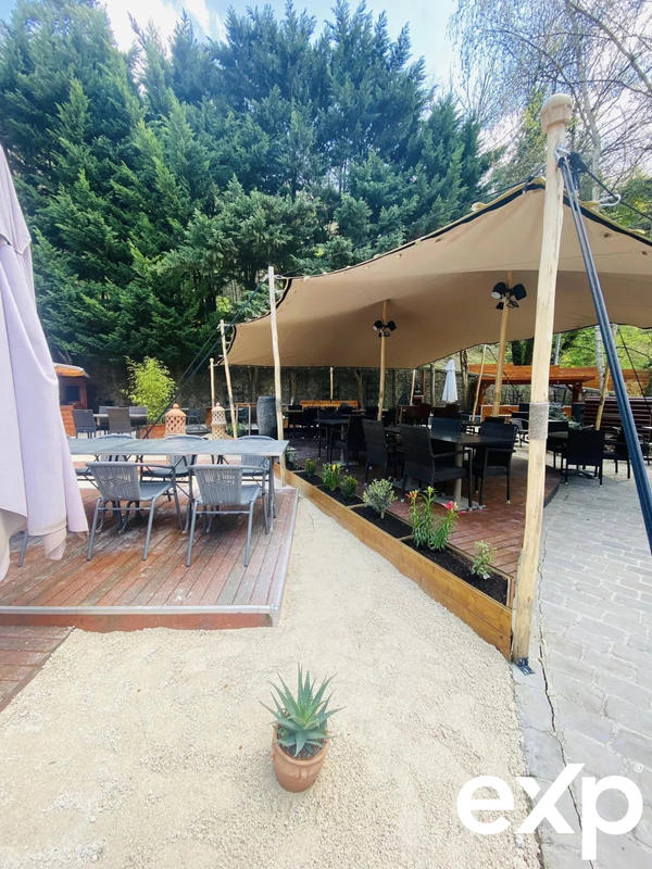 Fonds de commerce - 1 234 m²