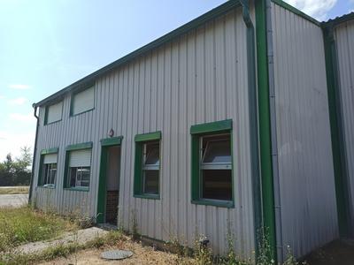 Entrepôt - 2 000 m²