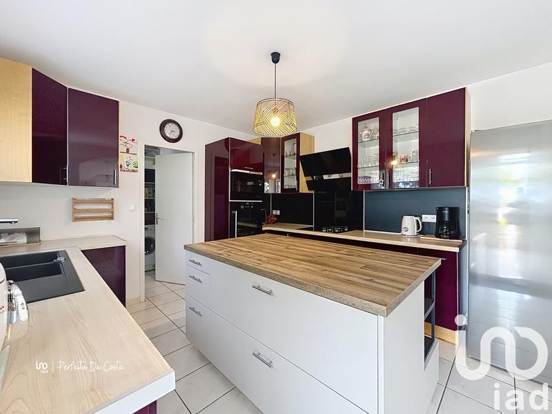 Maison - 179 m² - 5 pièces