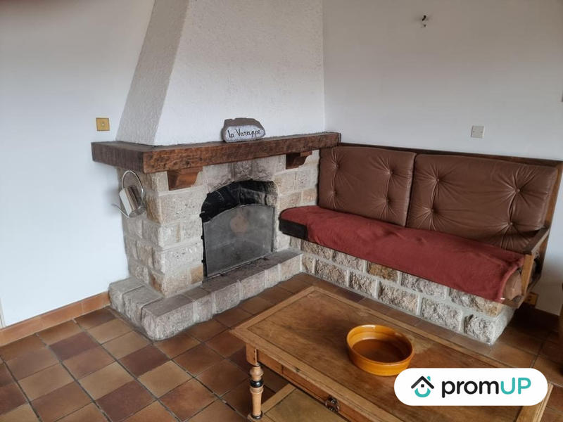 Maison traditionnelle - 223 m² - 12 pièces