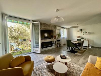 Appartement - 66 m² - 3 pièces