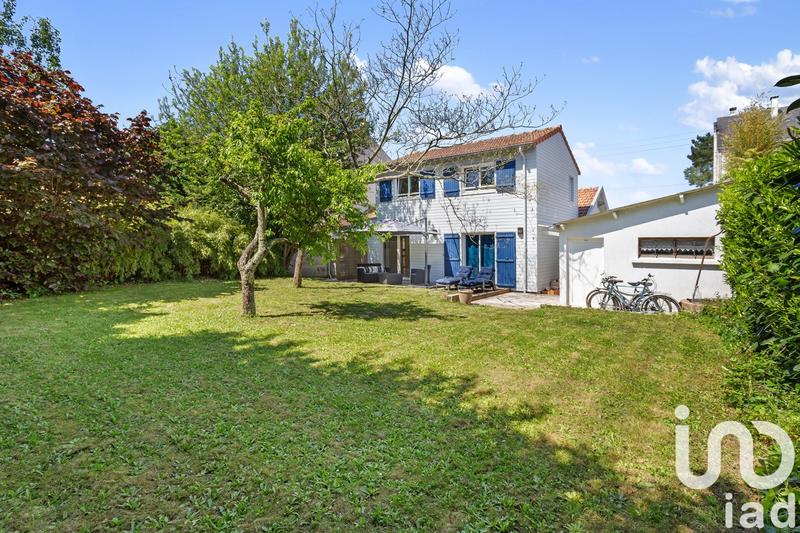 Maison - 168 m² - 8 pièces