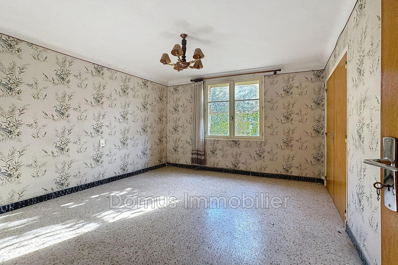 Maison - 182 m² - 8 pièces