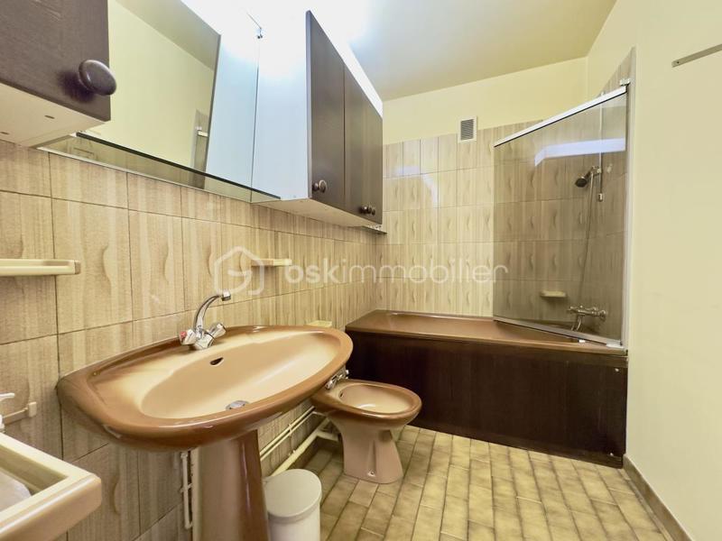 Appartement - 97 m² - 5 pièces