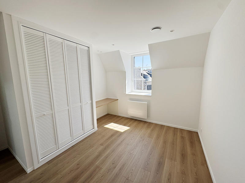 Maison - 262 m² - 11 pièces