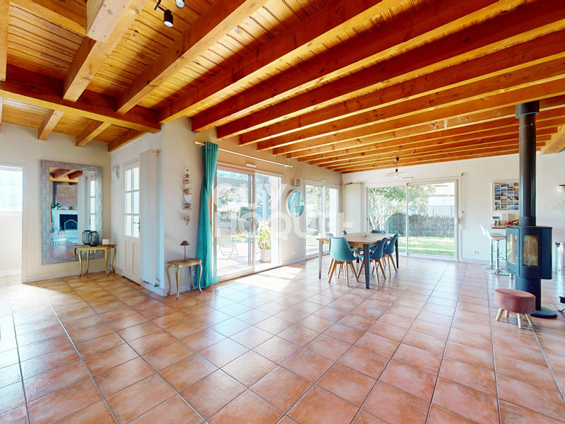 Maison - 137 m² - 5 pièces
