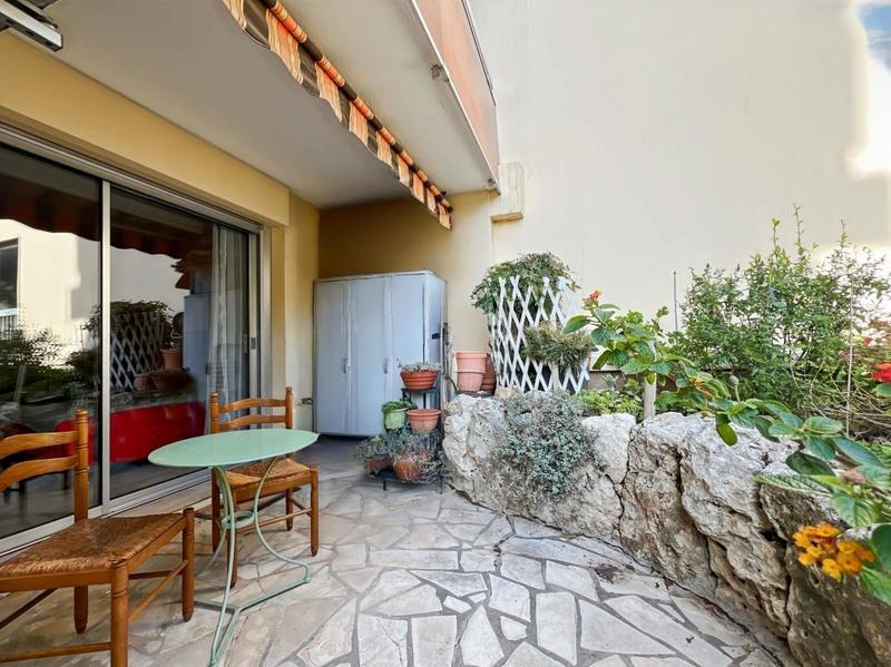 Appartement - 98 m² - 4 pièces