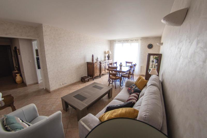 Appartement - 79 m² - 4 pièces