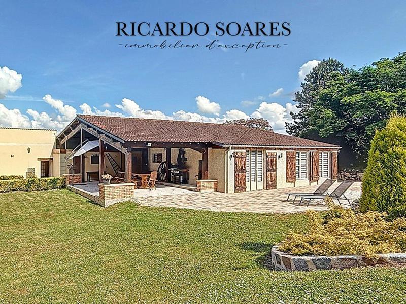 Maison - 218 m² - 8 pièces