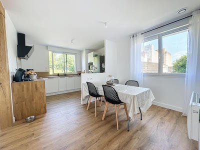 Maison - 83 m² - 4 pièces