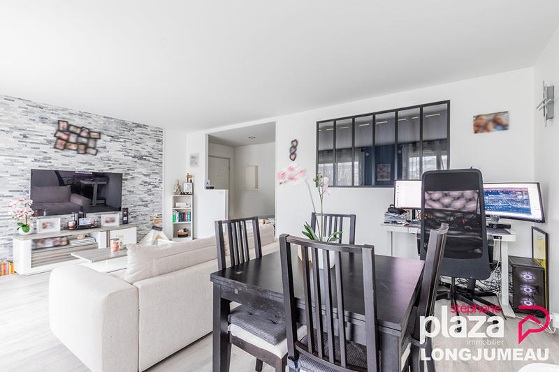 Appartement - 90 m² - 5 pièces