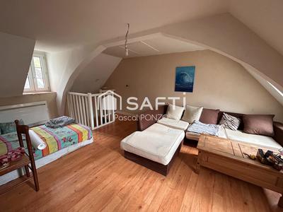 Maison - 95 m² - 4 pièces