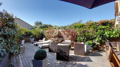 Appartement - 72 m² - 3 pièces