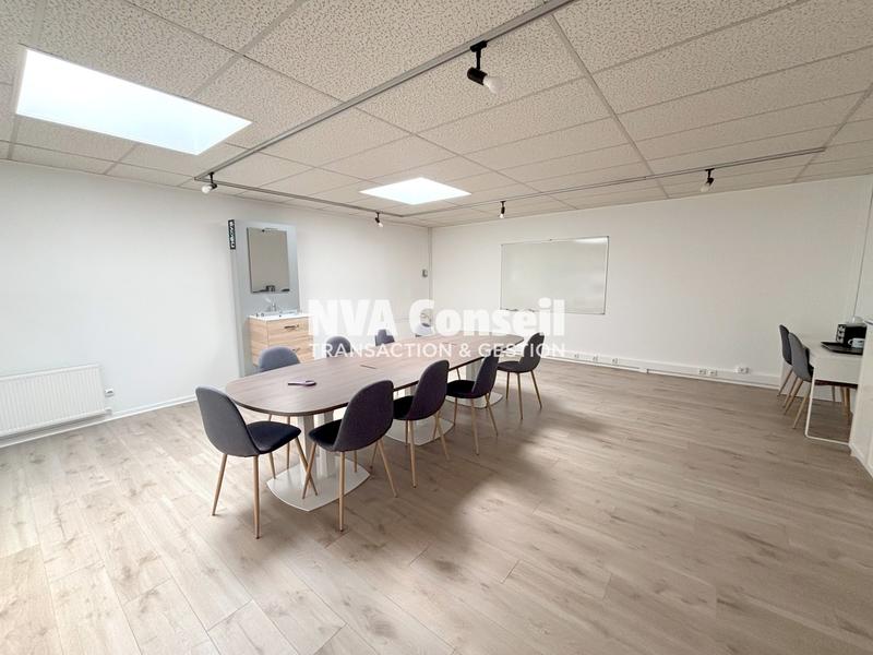 Bureau - 456 m²