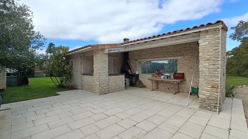 Maison en pierre - 200 m² - 6 pièces