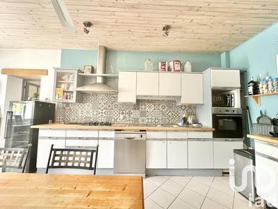 Maison - 185 m² - 10 pièces