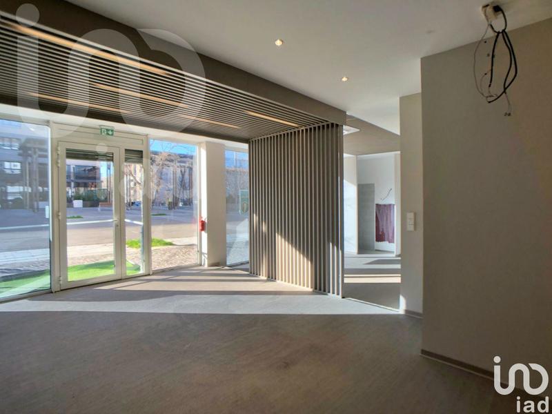 Local commercial - 80 m² - 2 pièces