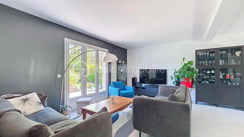 Maison - 141 m² - 7 pièces