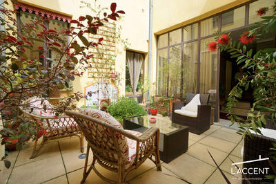 Appartement - 197 m² - 6 pièces