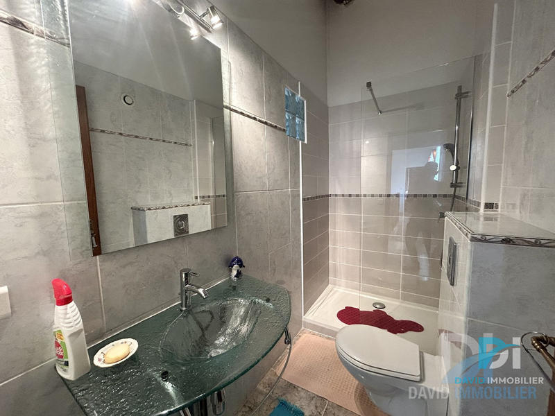 Maison - 218 m² - 6 pièces