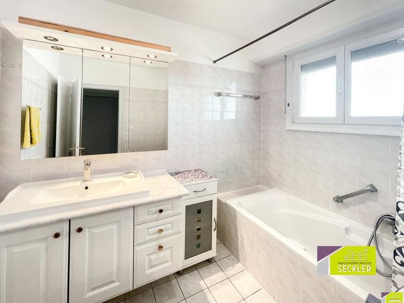 Appartement - 85 m² - 4 pièces