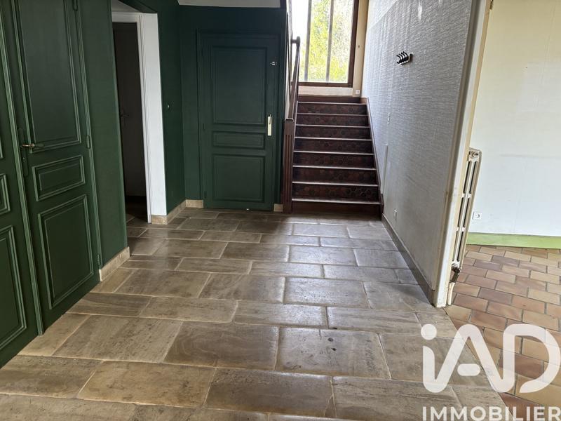 Maison - 250 m² - 7 pièces