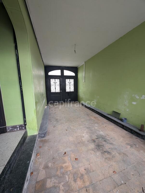 Maison - 194 m² - 7 pièces