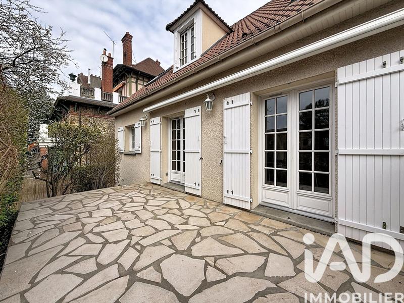 Maison - 141 m² - 6 pièces