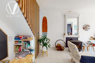 Maison - 137 m² - 6 pièces