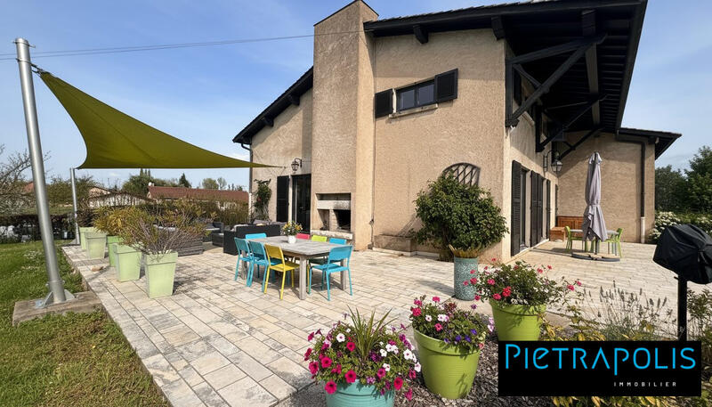 Villa - 278 m² - 7 pièces